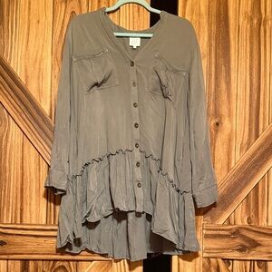 Elegant Women's Button-Down Shirt